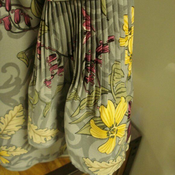Charter Club Pleated Floral-Print Blouse. Size L. MSRP $80