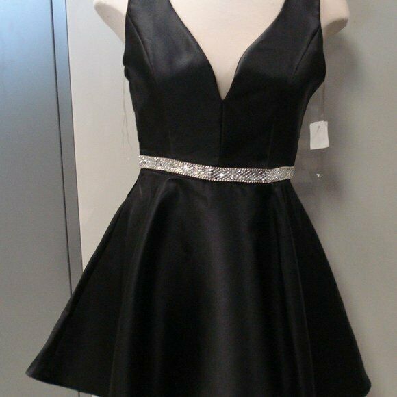 Crystal Doll Juniors' Embellished Sweetheart Dress. MSRP $120