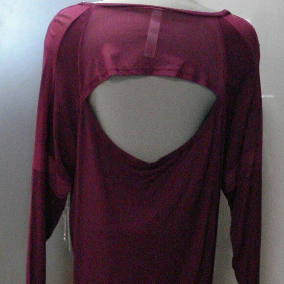 Balance Collection Tinley Yoga Long Sleeve Tee. Plus Sizes. MSRP $60