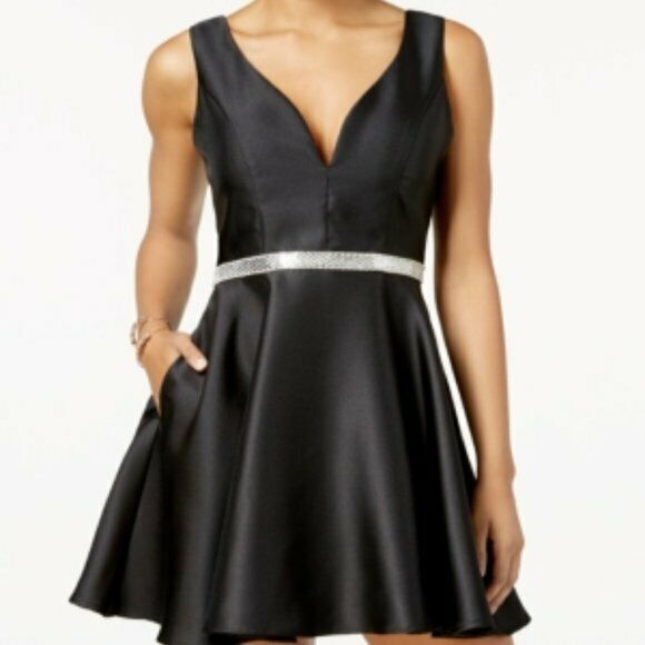 Crystal Doll Juniors' Embellished Sweetheart Dress. MSRP $120