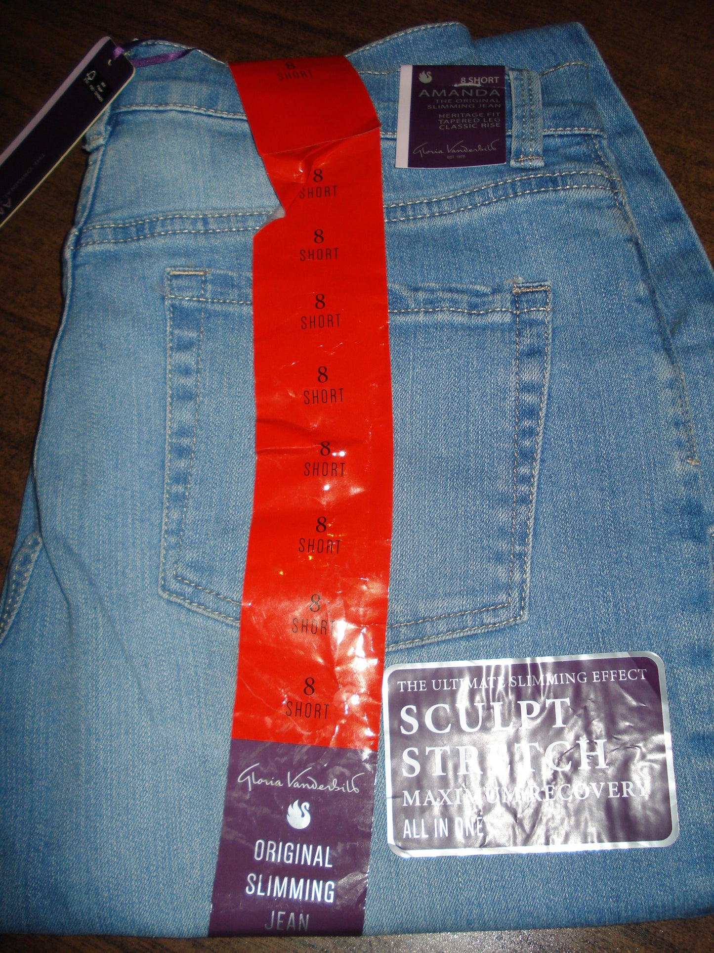 Gloria Vanderbilt Amanda Tapered Jeans, Petite Length. Maya Wash (blue denim). MSRP $45