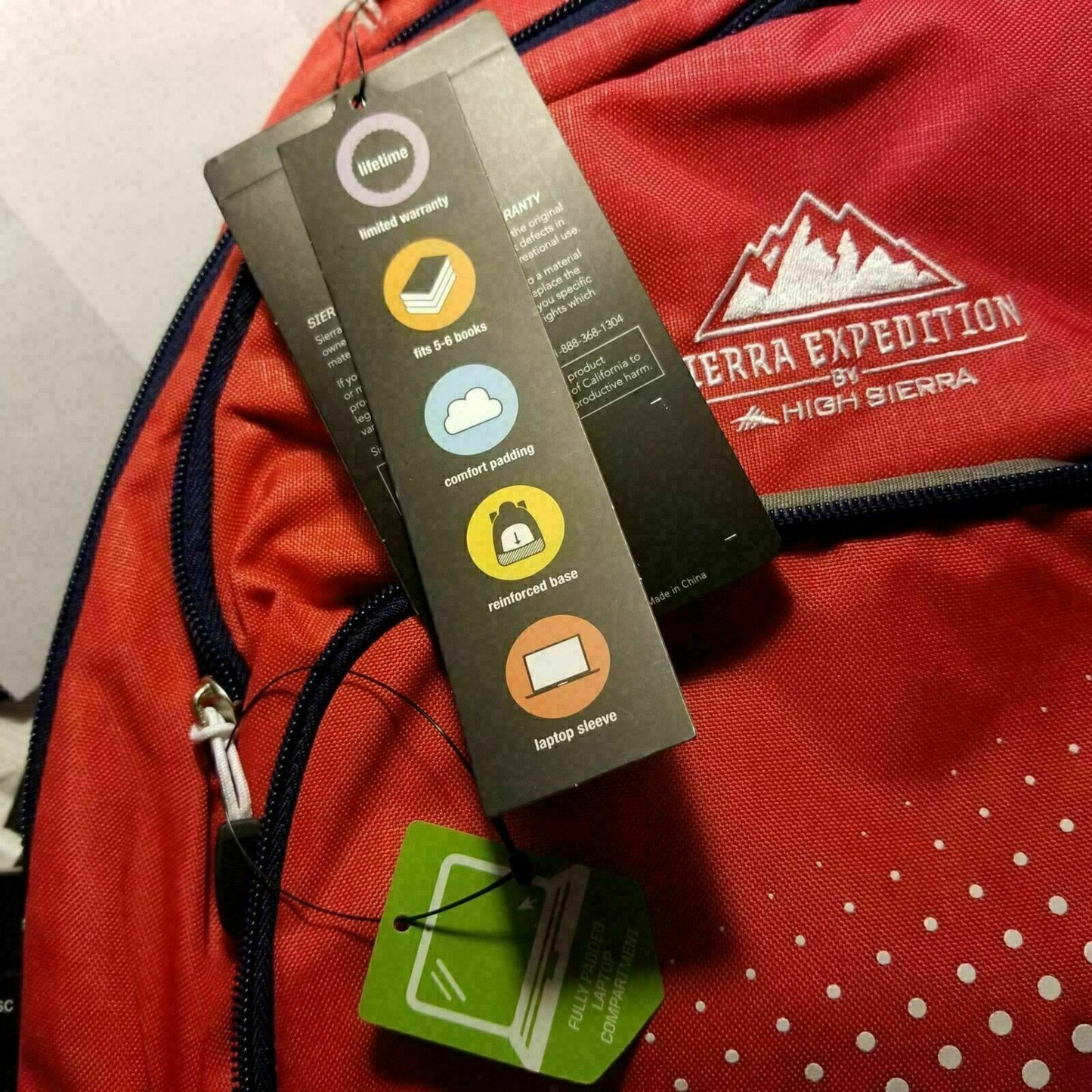 Sierra Expedition Athletic Backpack. Red.