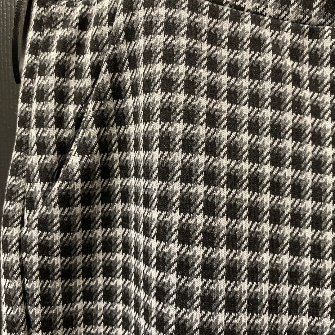 Women's Black & Light Grey Houndstooth Pull-On Pants