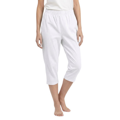 100% Cotton Straight-Leg Pull-On Capris. White.