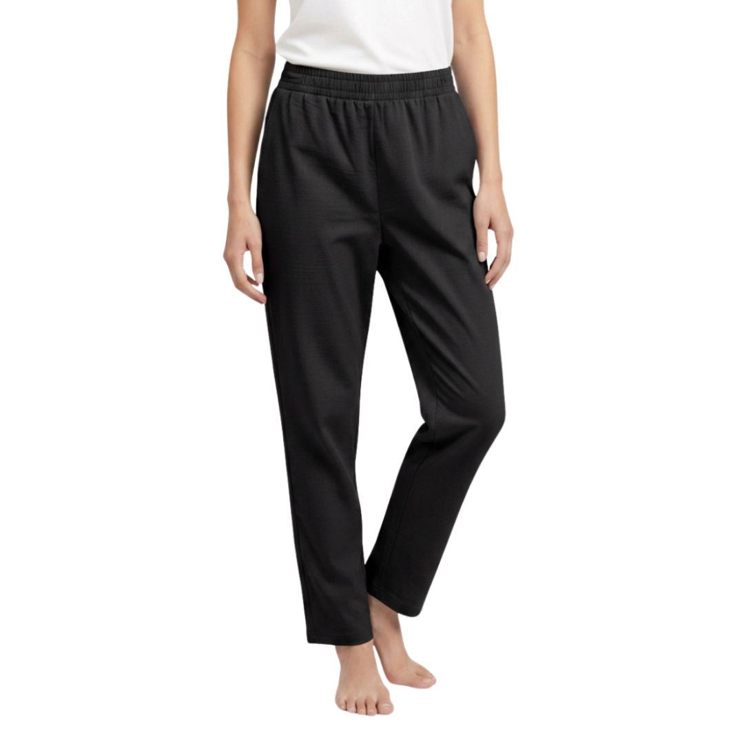 100% Cotton Straight-Leg Pull-On Pants. Black.