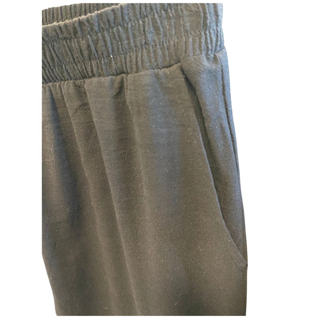 100% Cotton Straight-Leg Pull-On Pants. Black.