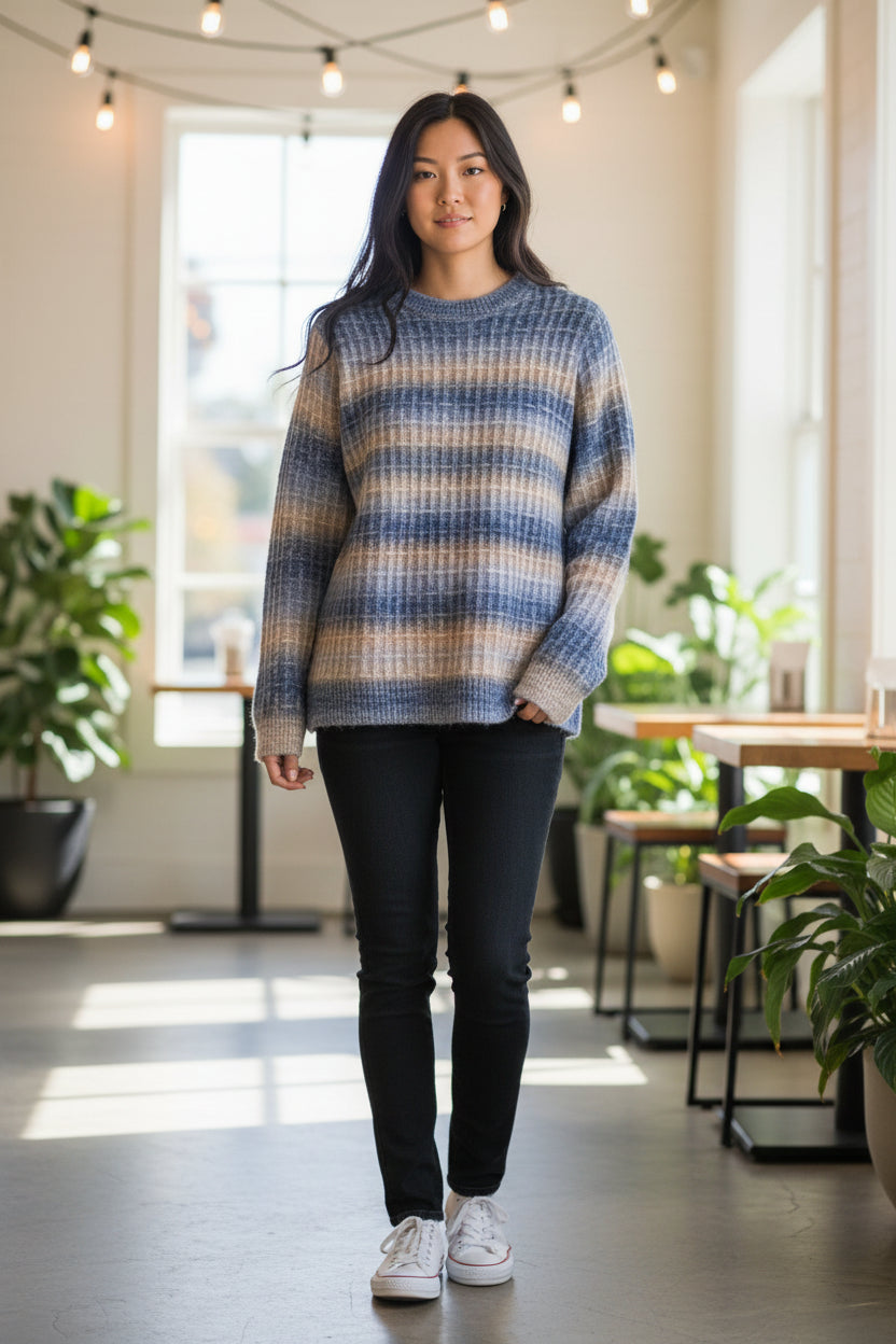 Ladies two-tone blue/blush pink crew neck sweater by Creation