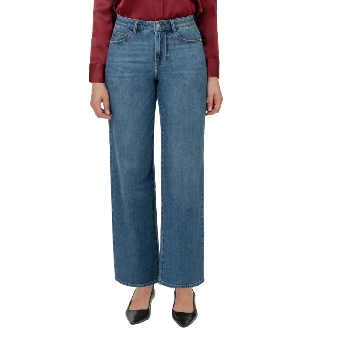 WOMEN'S WELL WORN STELLA STRAIGHT JEANS