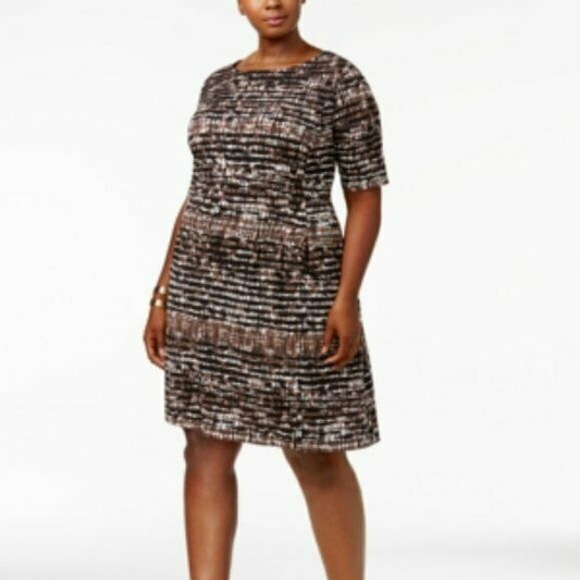 Connected Apparel Printed Plus Size Shift Dress. Size 18W. $110 retail
