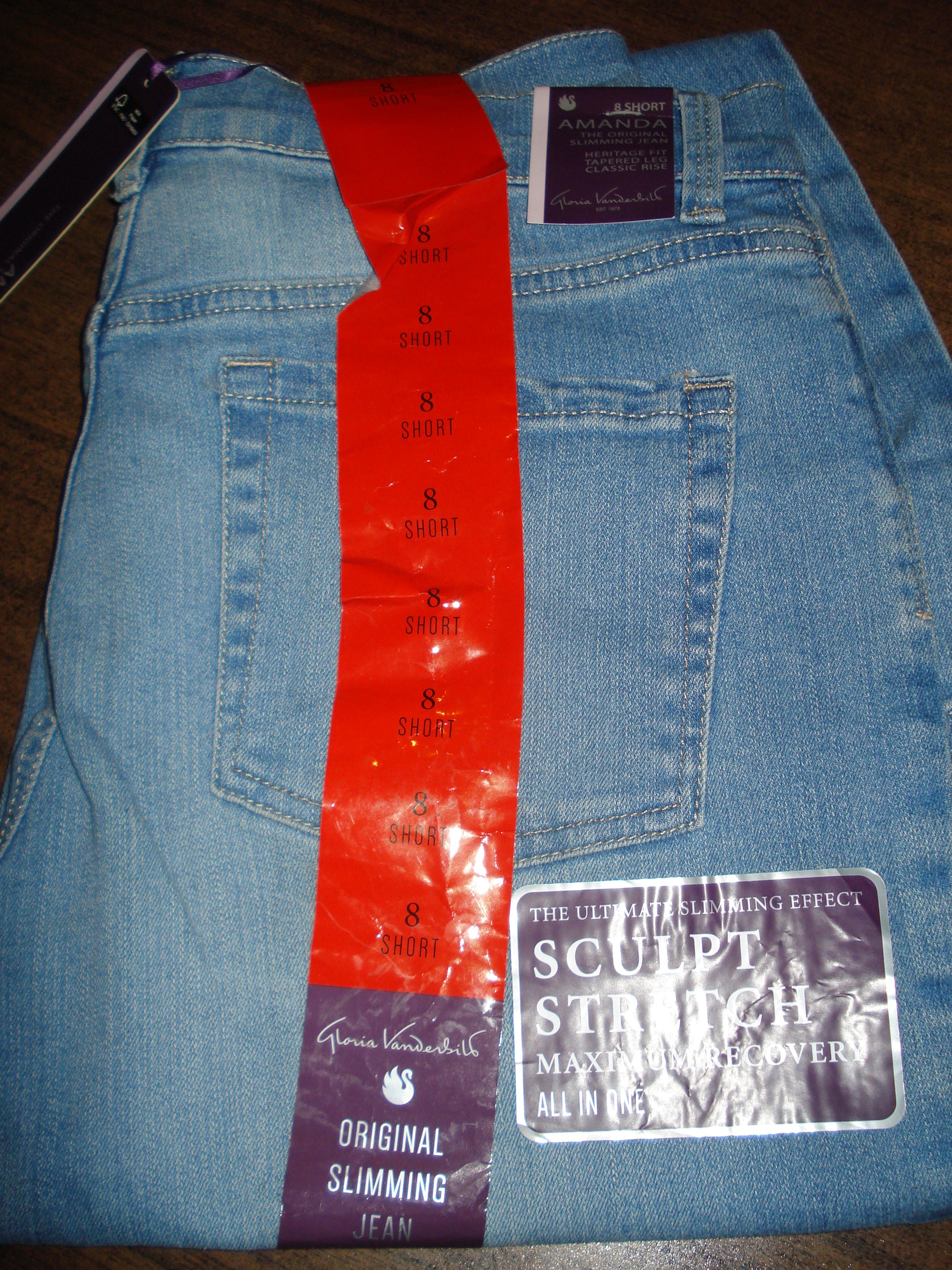 Gloria Vanderbilt Amanda Tapered Jeans, Average Length. Rain Cloud Size  MSRP $45