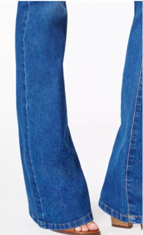 Style & Co Curvy-Fit Bootcut Jeans.. MSRP $70